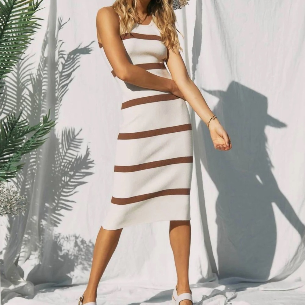 Endless Blu Striped Sleeveless Midi Dress